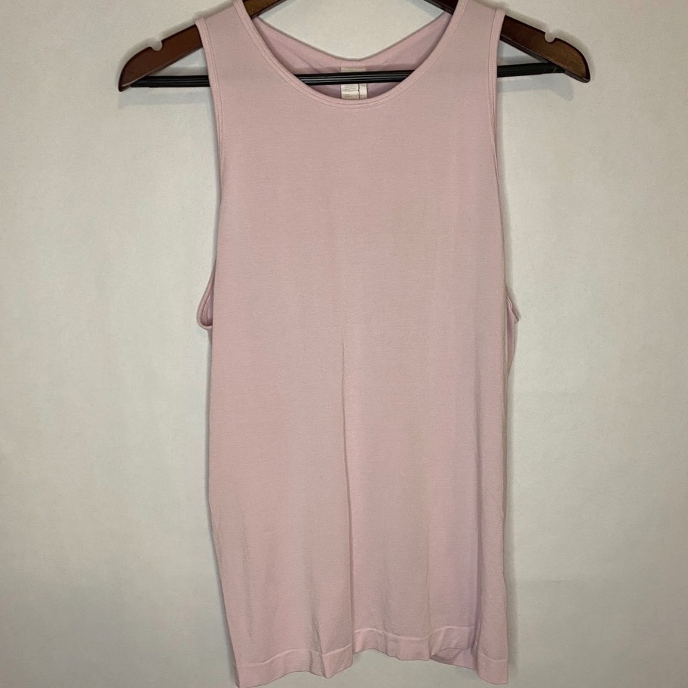 Fabletics pink activewear athletic workout sleeveless tank top; Size Medium
